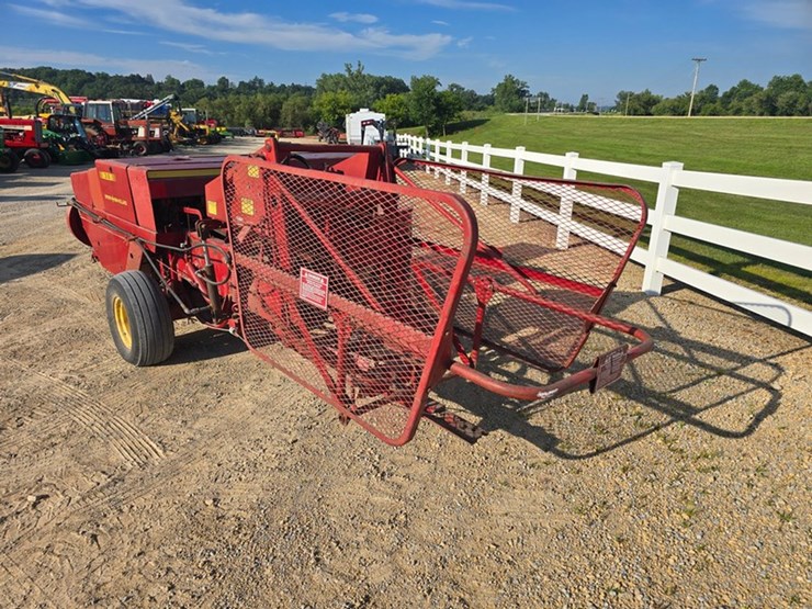 new-holland-316-image-3