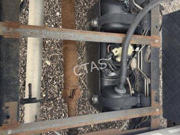 2016-ford-f350-xl-image-38