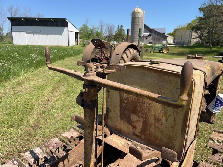 caterpillar-2-ton-image-18