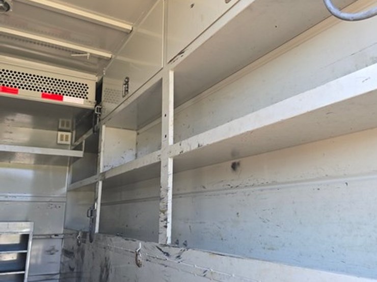 2011-international-durastar-4300-image-10