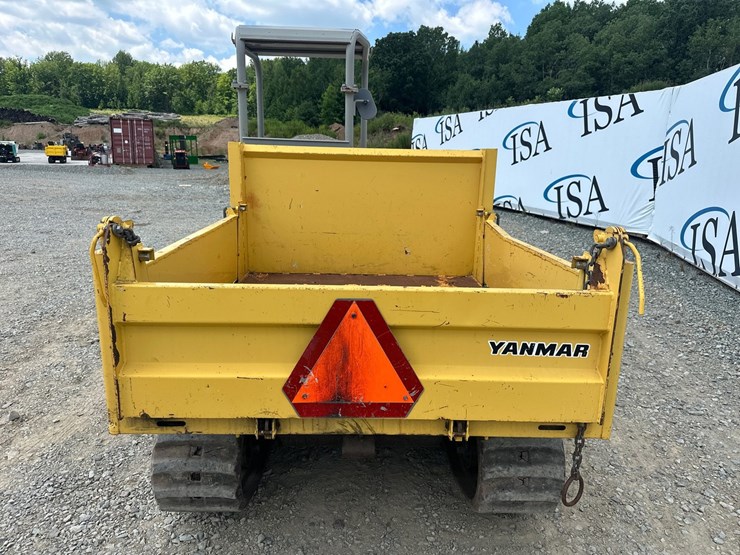 2013-yanmar-c30-image-4