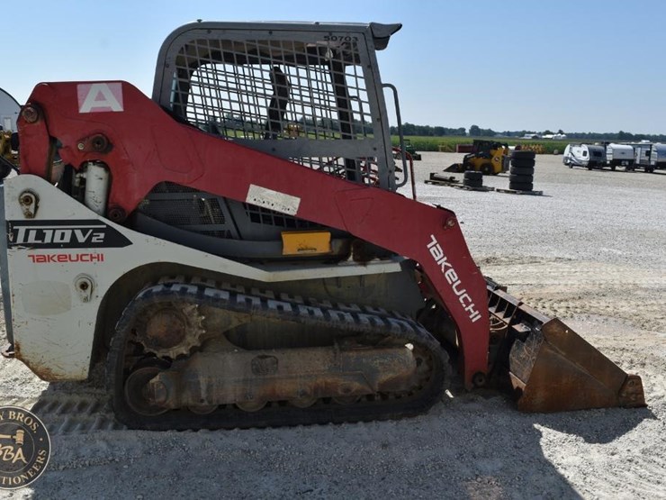 takeuchi-tl10v2-image-23