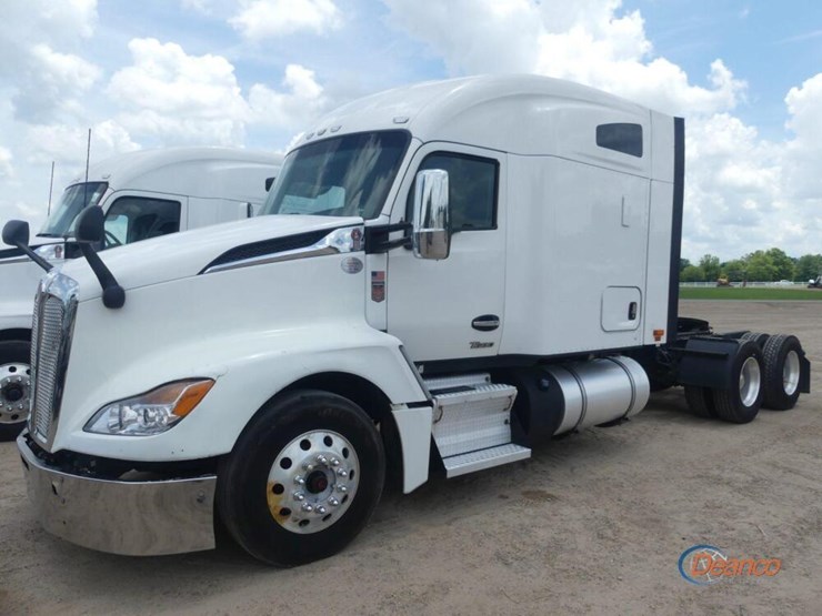 2022-kenworth-t680-image-23