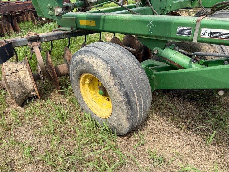 john-deere-37-image-11
