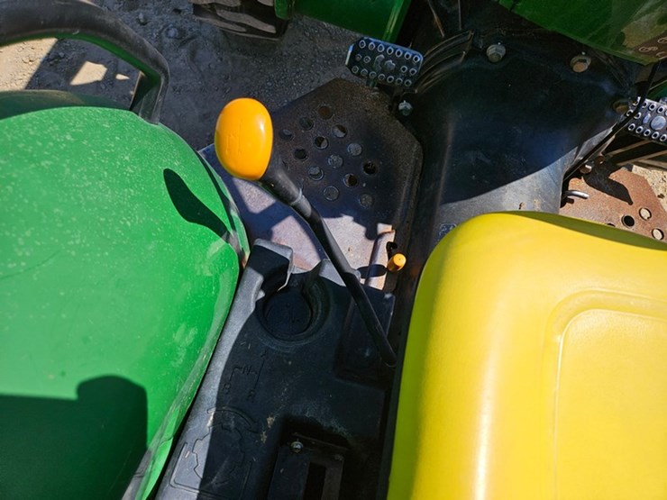 john-deere-5205-image-28