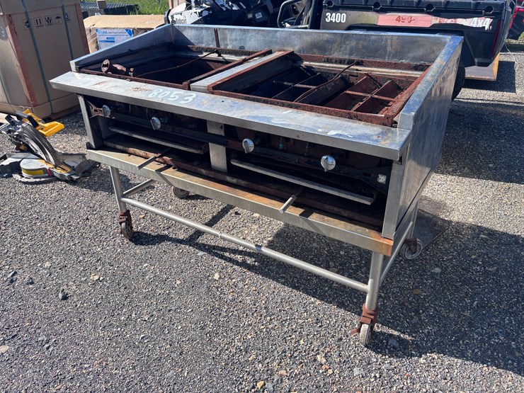 #8053-•-4-burner-grill-image-2
