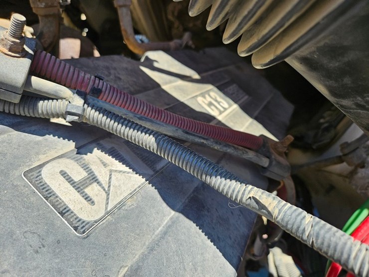 2006-caterpillar-c13-image-14