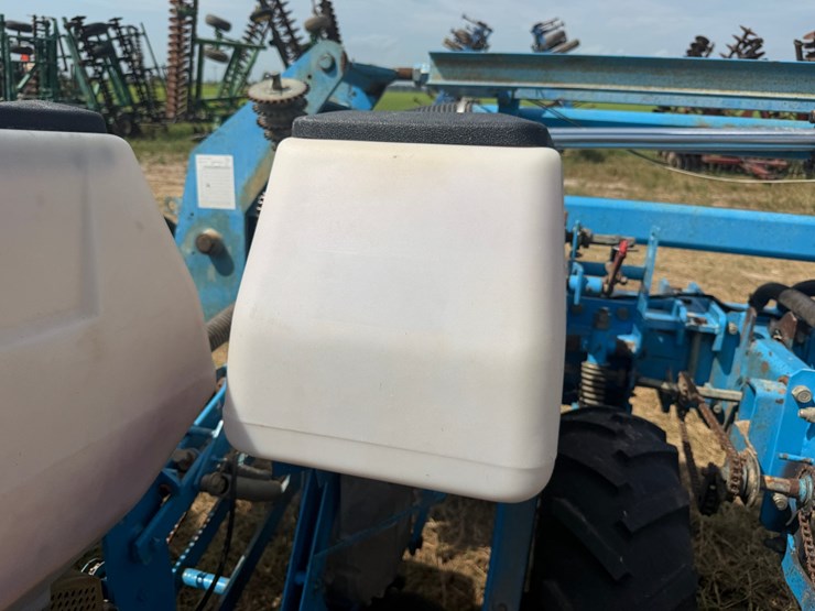 #51909-•-monosem-12-twin-row-38"-center-planter-05a116-inv#51909-image-82
