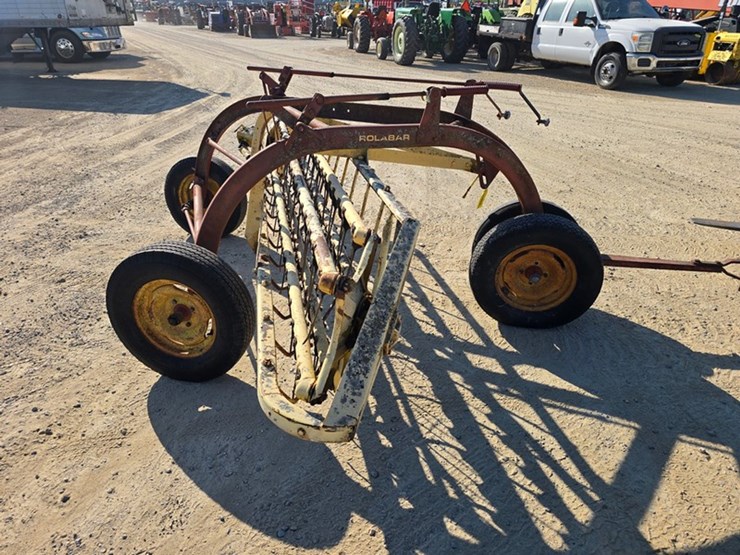 new-holland-258-image-6