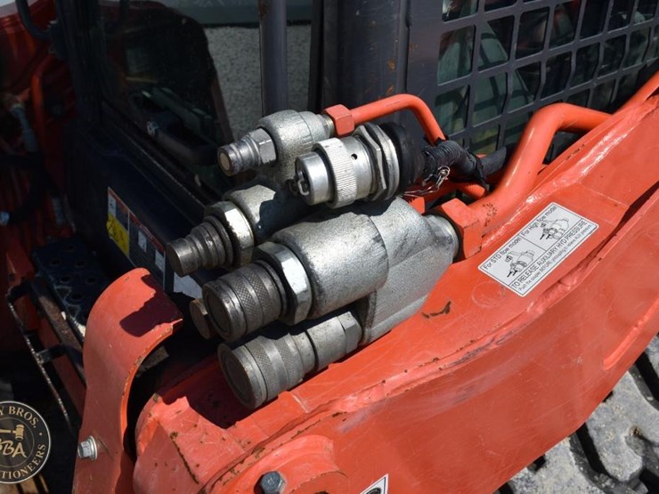 2021-kubota-svl97-2-image-18
