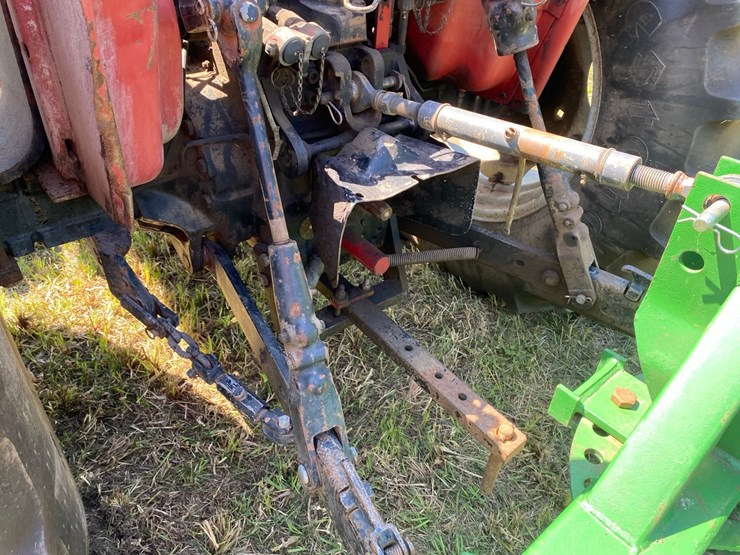 case-ih-695-2-wd-tractor-image-25
