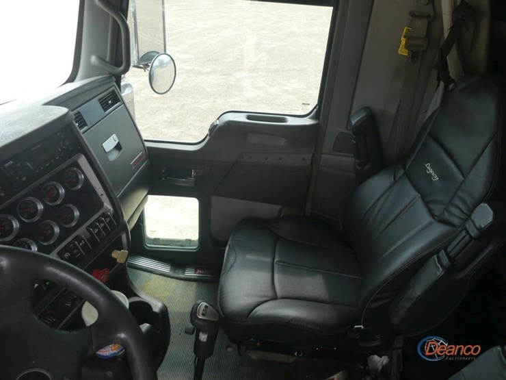 2014-kenworth-t800-image-22