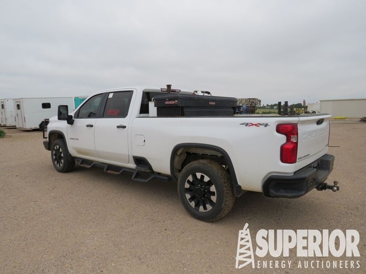 2020-chevrolet-2500hd-image-4