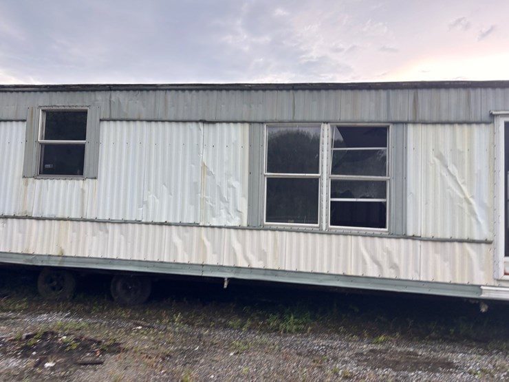 #306-•-mobile-home-image-4
