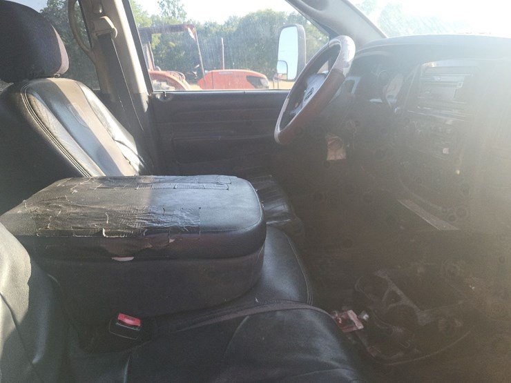 2003-dodge-ram-3500-4x4-4-door-truck-image-64