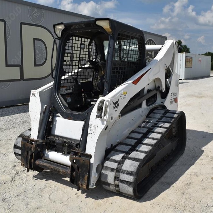 2016 BOBCAT T740