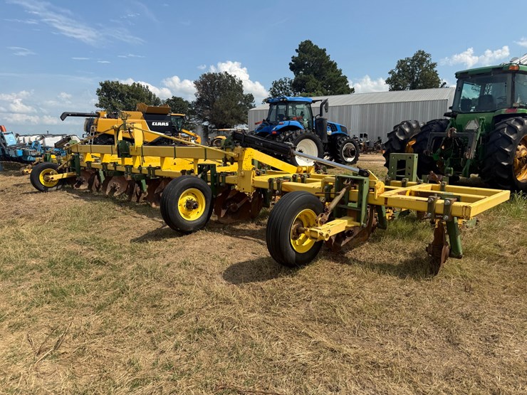 #51910-•-roll-a-cone-12-row-38"-spacing-hipper-10-3218-inv#51910-image-1
