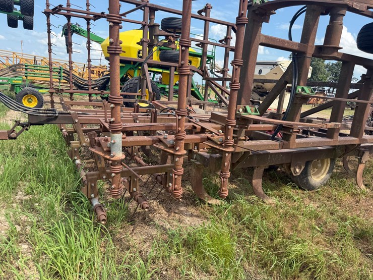 #51911-•-30'-chisel-plow-inv#51911-image-19