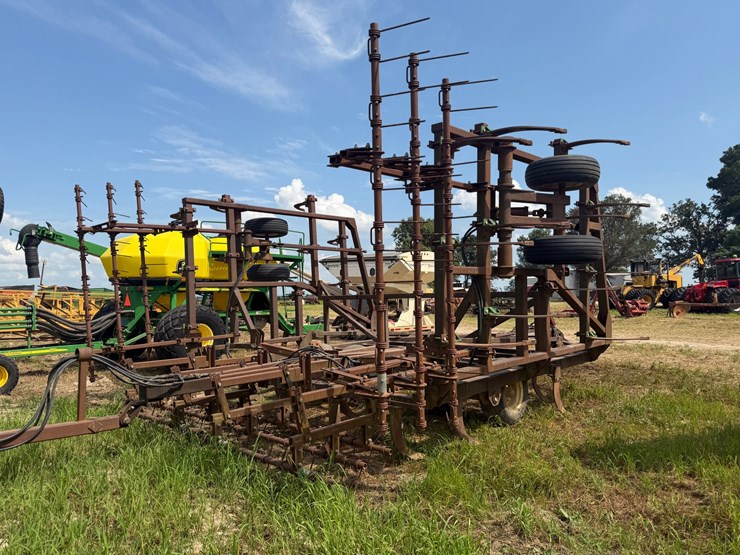 #51911-•-30'-chisel-plow-inv#51911-image-3