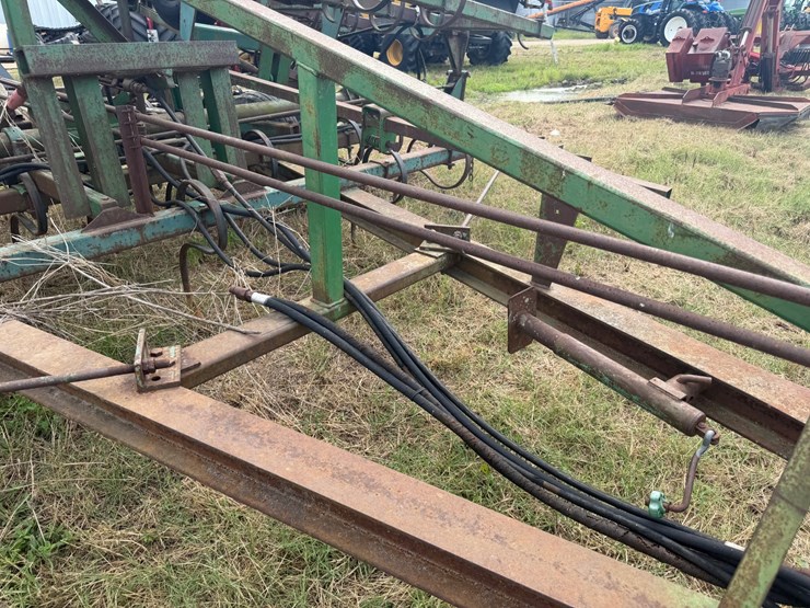 john-deere-1010-image-39