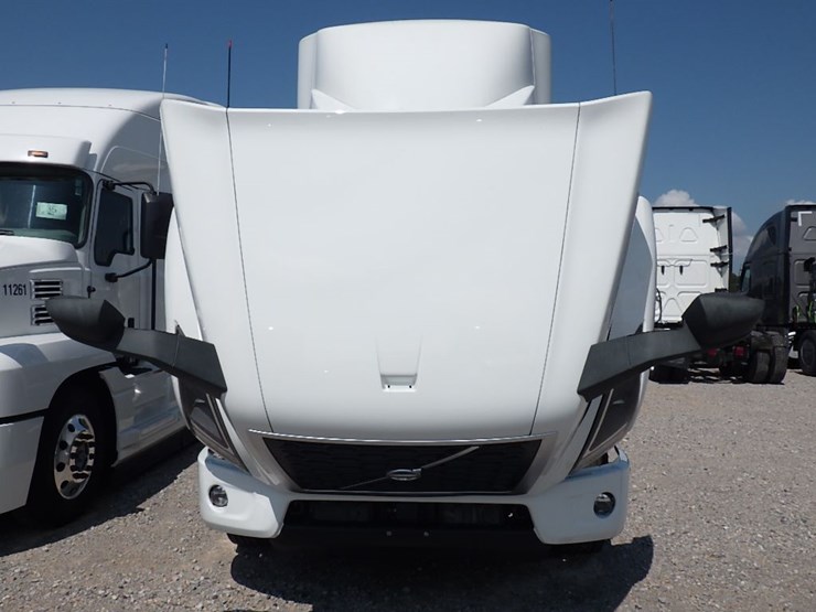2021-volvo-vnr300-image-24