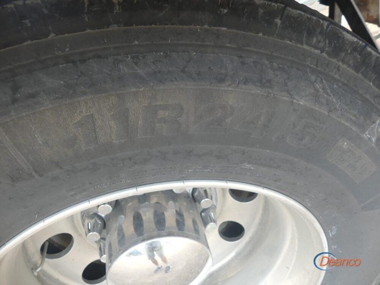 2014-kenworth-t800-image-5