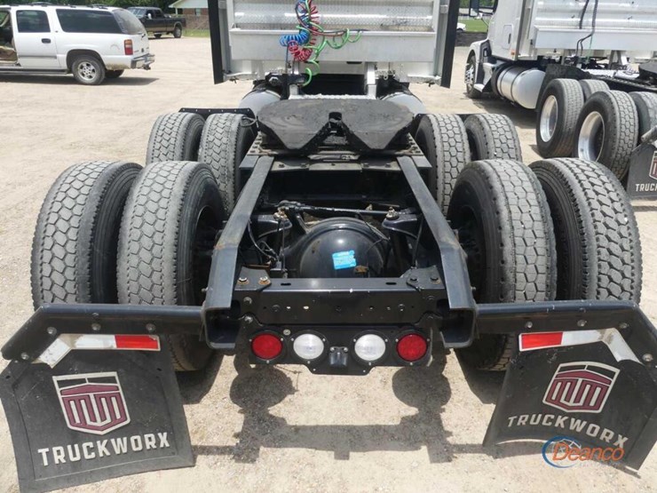 2022-kenworth-t680-image-7