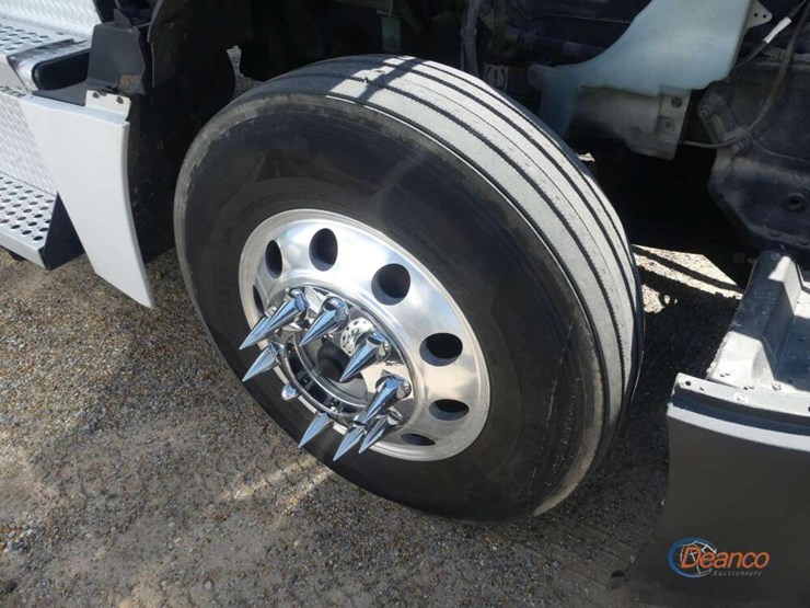 2022-kenworth-t680-image-12