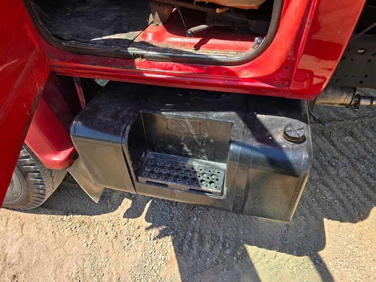 gmc-sierra-6500-image-17