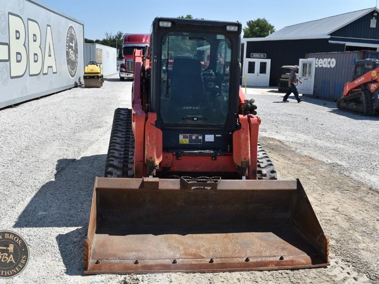 2021-kubota-svl97-2-image-17