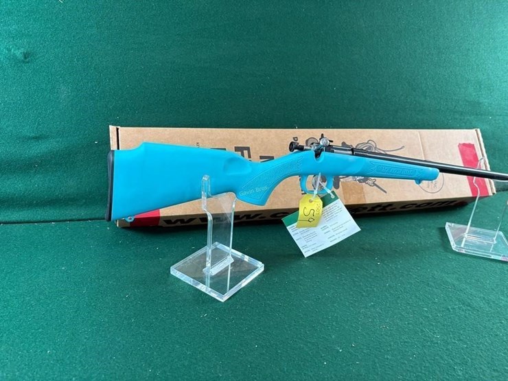 crickett-"my-first-rifle"-22-s,-l-or-lr-rifle--nib-image-3