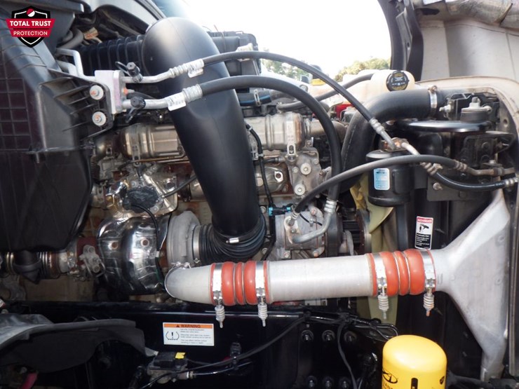 2022-freightliner-cascadia-126-image-23