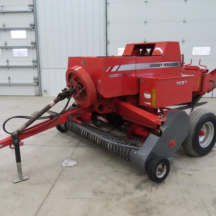 MASSEY-FERGUSON 1837