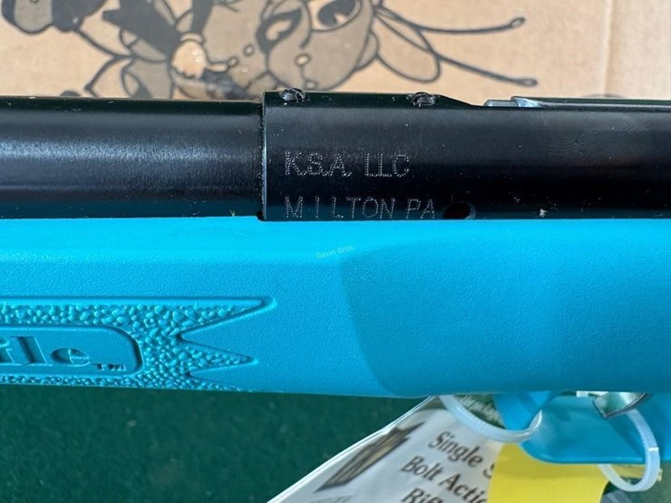 crickett-"my-first-rifle"-22-s,-l-or-lr-rifle--nib-image-13