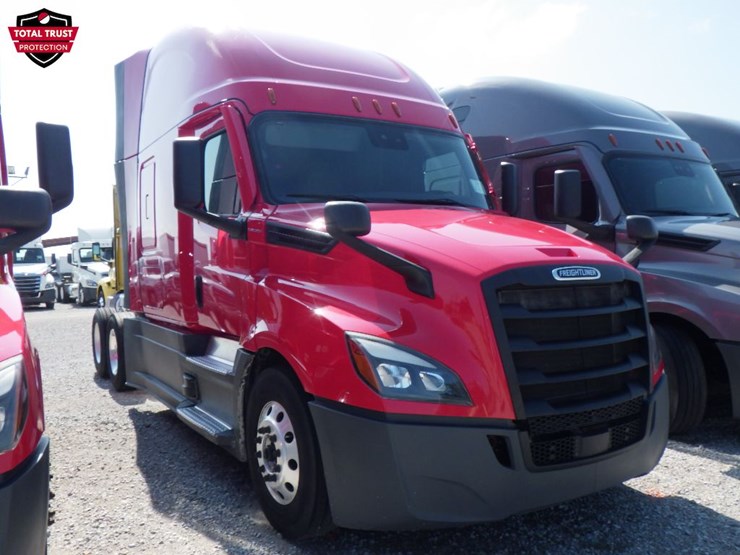 2022-freightliner-cascadia-126-image-3