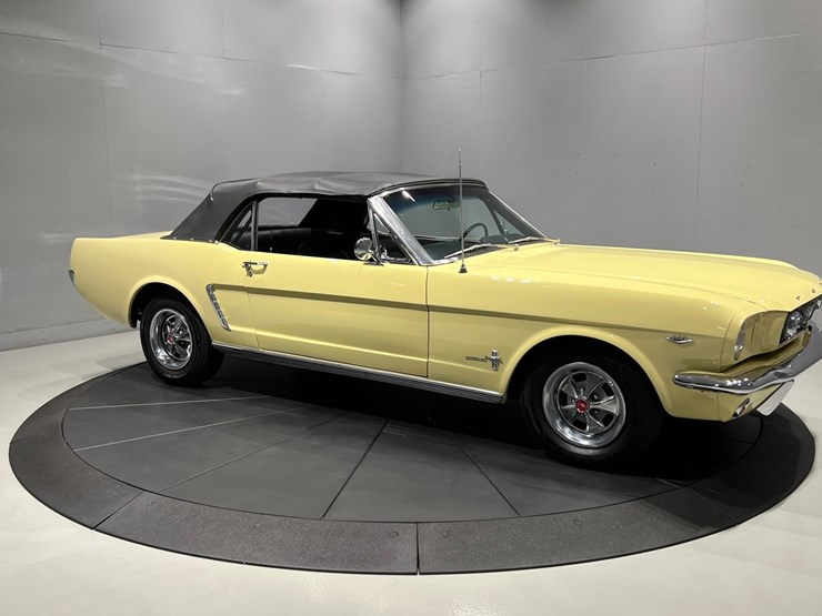 #1512-•-1965-ford-mustang-convertible-image-52
