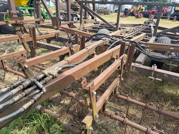 #51911-•-30'-chisel-plow-inv#51911-image-24