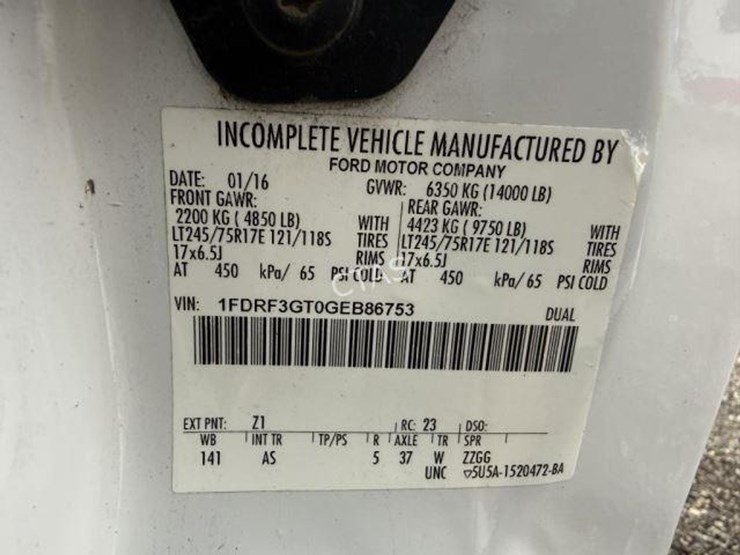 2016-ford-f350-xl-image-27