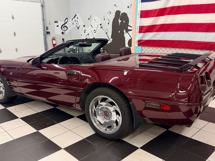 #1873-•-1993-chevrolet-corvette-image-17