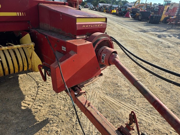 new-holland-316-image-11