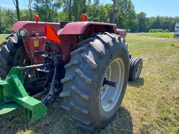 case-ih-695-2-wd-tractor-image-5