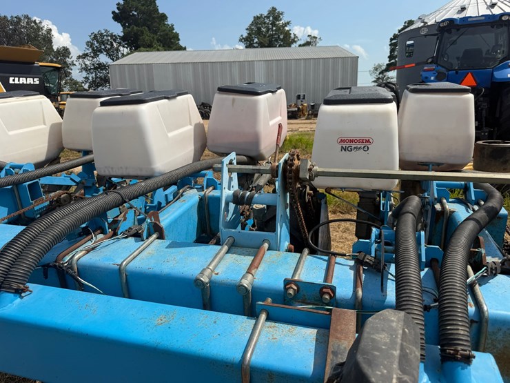 #51909-•-monosem-12-twin-row-38"-center-planter-05a116-inv#51909-image-120