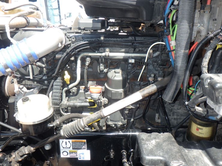 2022-kenworth-t680-image-21