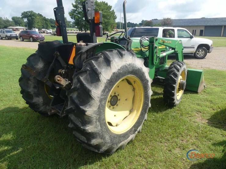 john-deere-5205-image-2