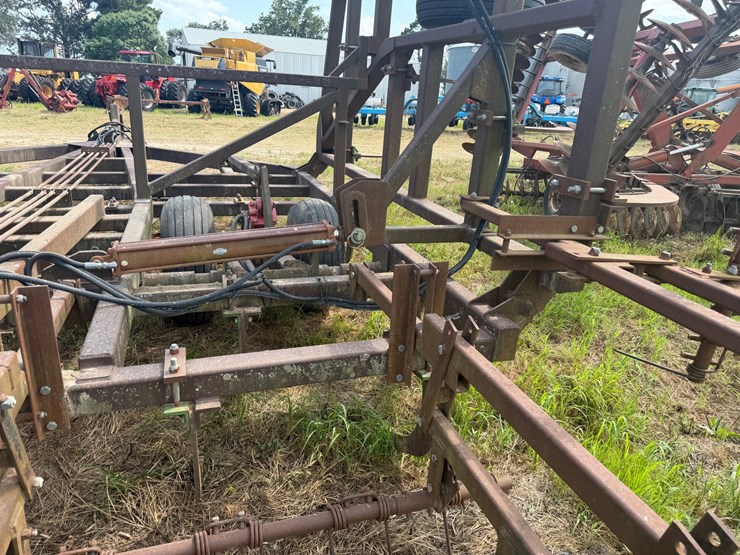 #51911-•-30'-chisel-plow-inv#51911-image-25