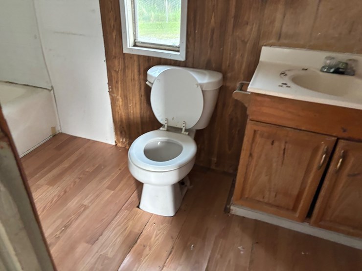 #305-•-mobile-home-image-44