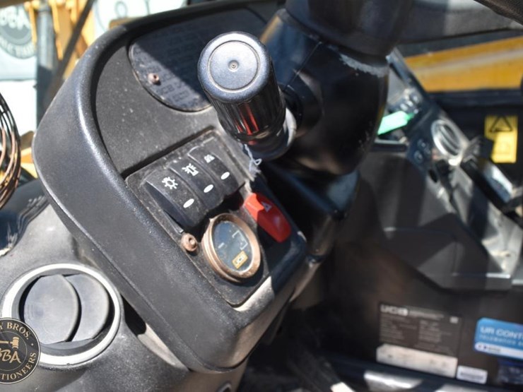 2018-jcb-512-56-image-42