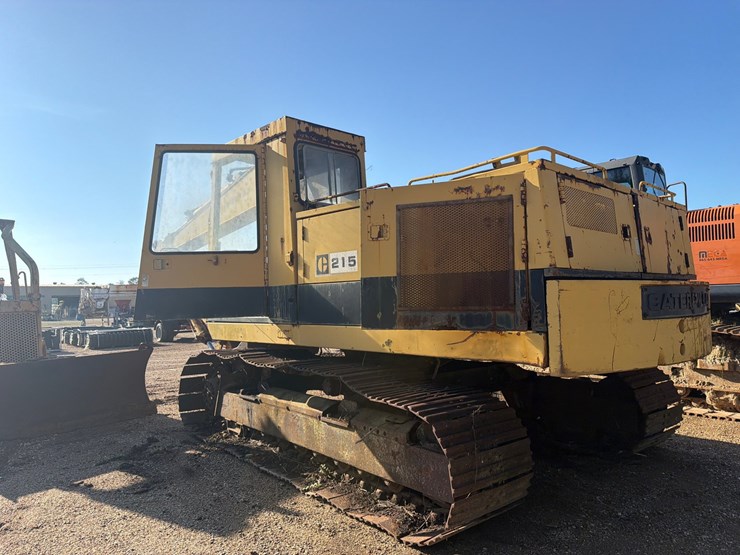 caterpillar-215-image-9