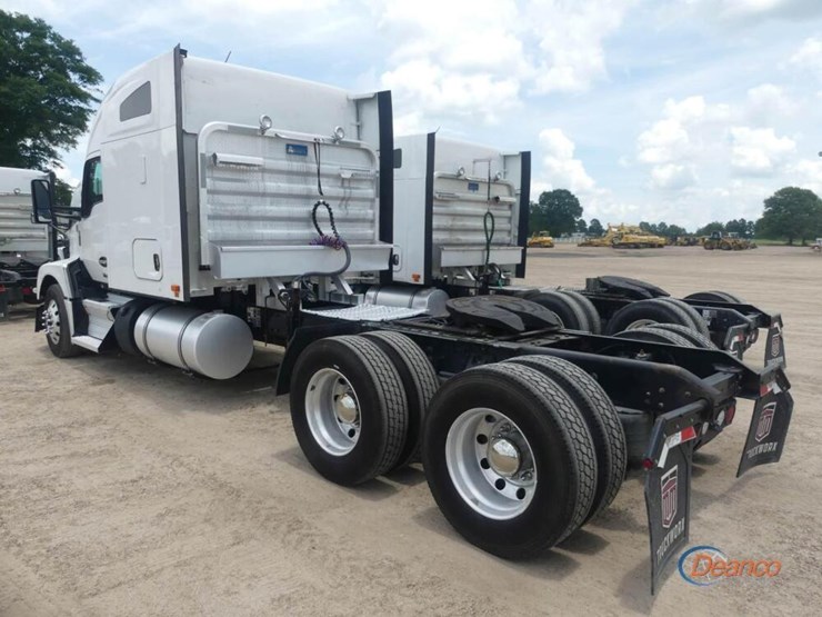 2022-kenworth-t680-image-3