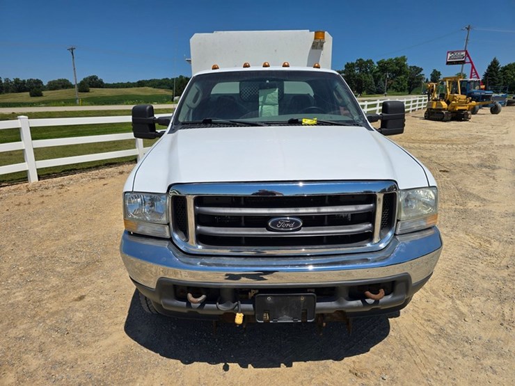 2004-ford-f350-image-11
